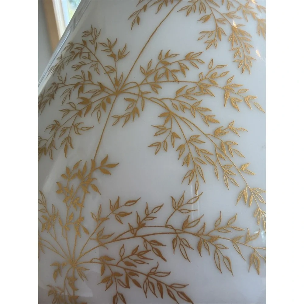 Jaeger & Co. Vase PMR Bavaria White‎ w/Gold Flowers & Trim BEAUTY Germany 10